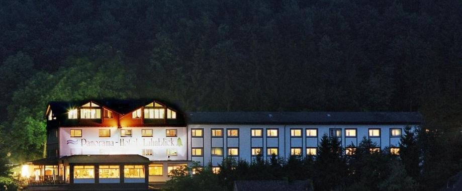 באד לאאספה Hotel Lahnblick מראה חיצוני תמונה