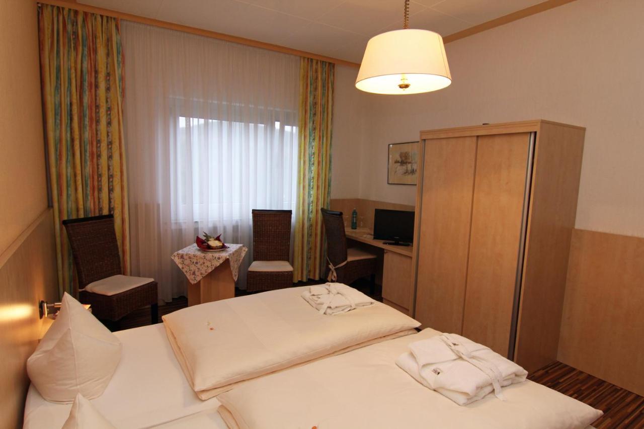 באד לאאספה Hotel Lahnblick מראה חיצוני תמונה